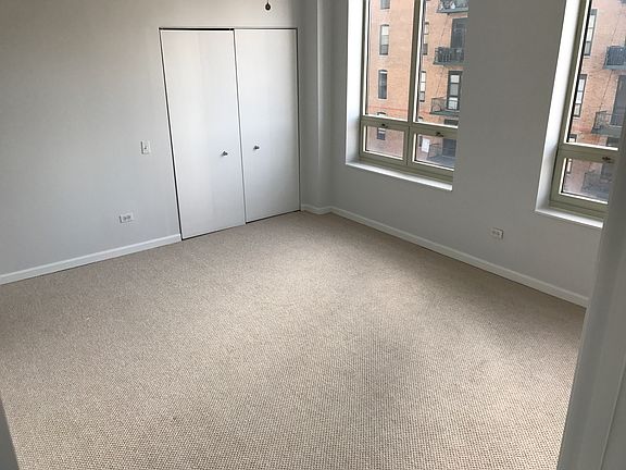 3rd image of 1111 S Wabash Ave APT 811