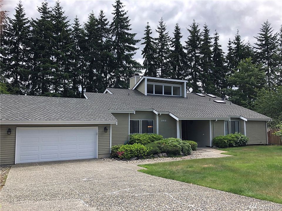 1st image of 202 142nd Ave NE