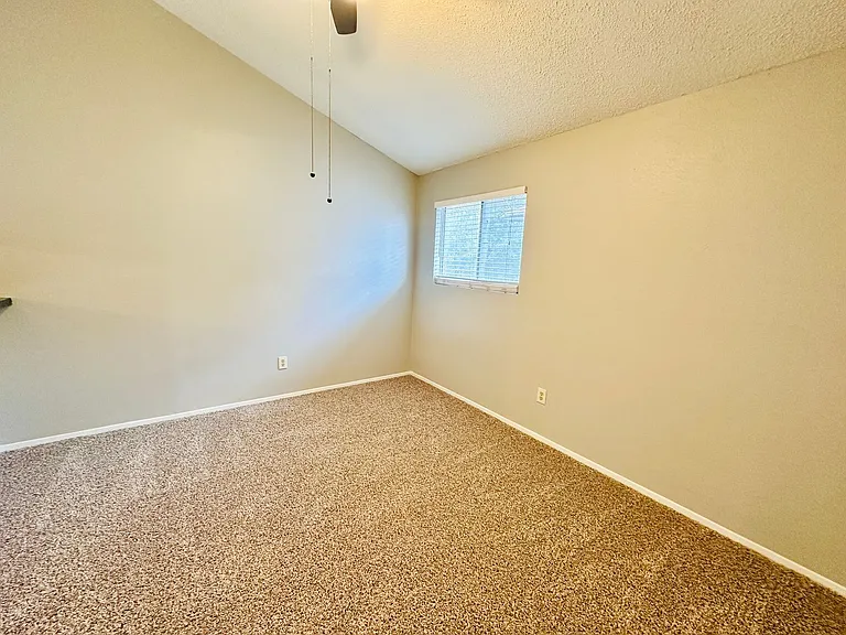 Awesome open Studio Apartments Close to Downtown — Photo 59