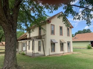 801 N Spruce St, Kingman, KS 67068