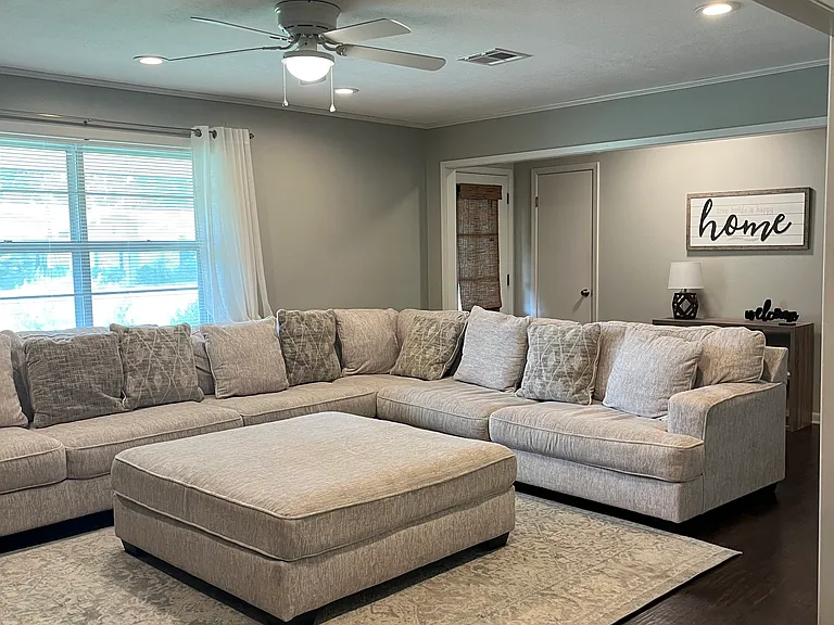 404 Island Dr — Photo 3