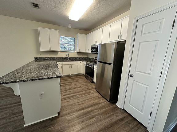 5th image of 163 Las Roblas Grande Dr