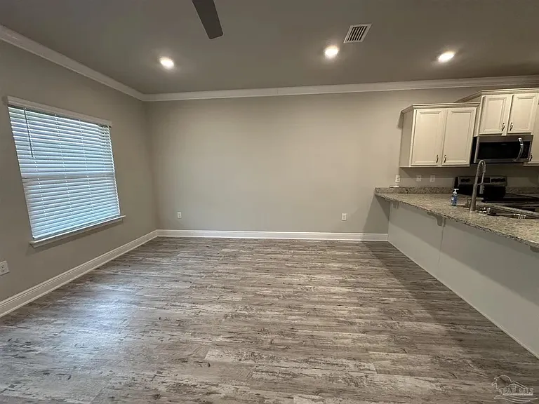 308 S F St — Photo 5