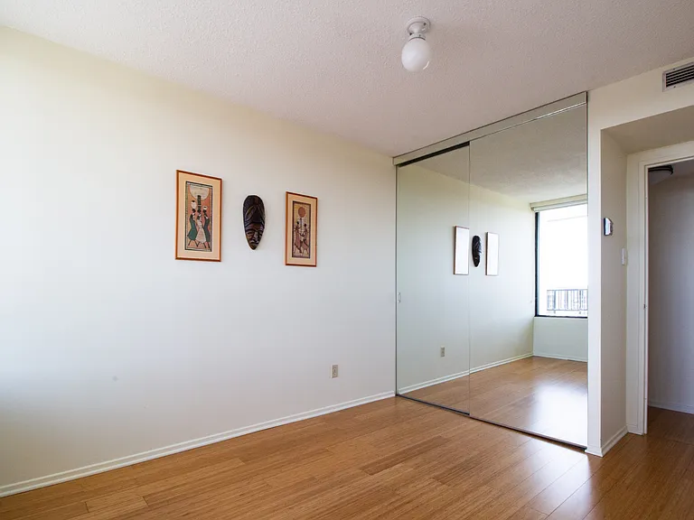 370 Dominion Ave #1104 — Photo 12