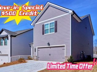 204 Station Overlook Dr, Auburn, GA 30011