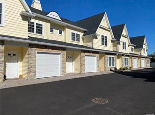 16 Creek Rd #501, Huntington, NY 11743