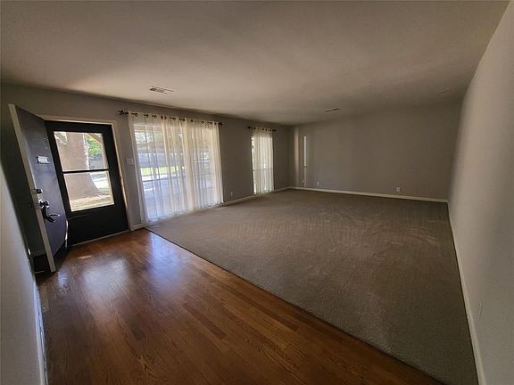 3rd image of 2611 Haverhill Dr