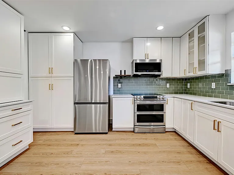 2604 Berkett Dr — Photo 11