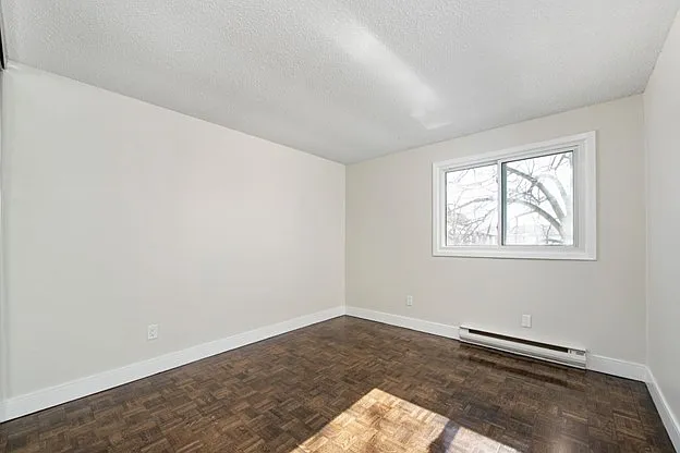 100 Rideau St — Photo 11