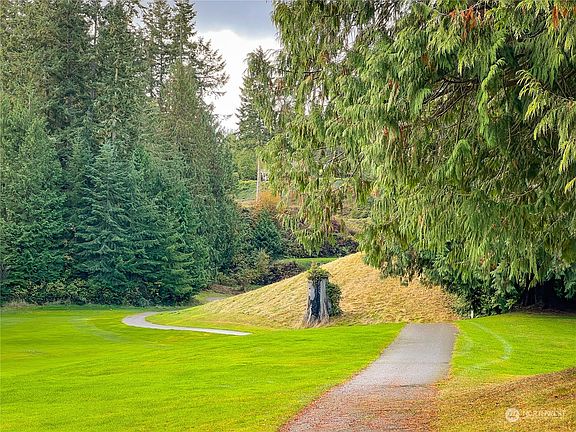 5th image of 553 Highland Drive