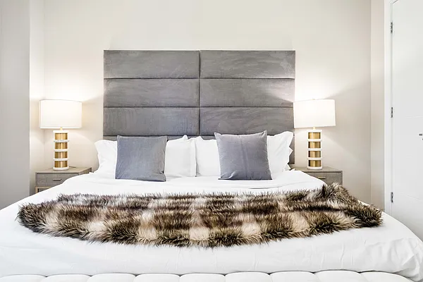 Rented by Bedrose | media 21