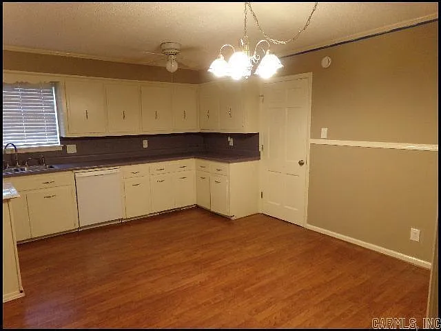 5800 N Walnut Rd — Photo 9
