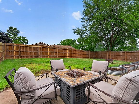 4th image of 6435 Londonderry Ln