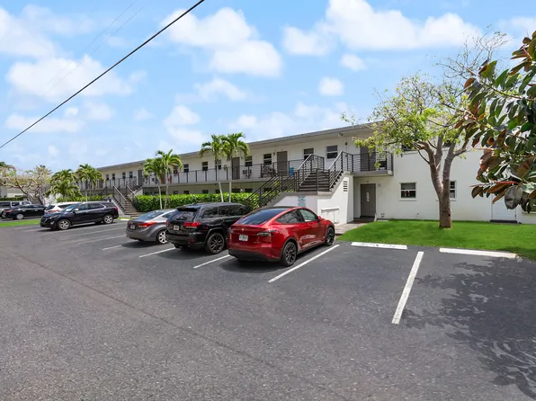 550 NE 20th St, Wilton Manors, FL