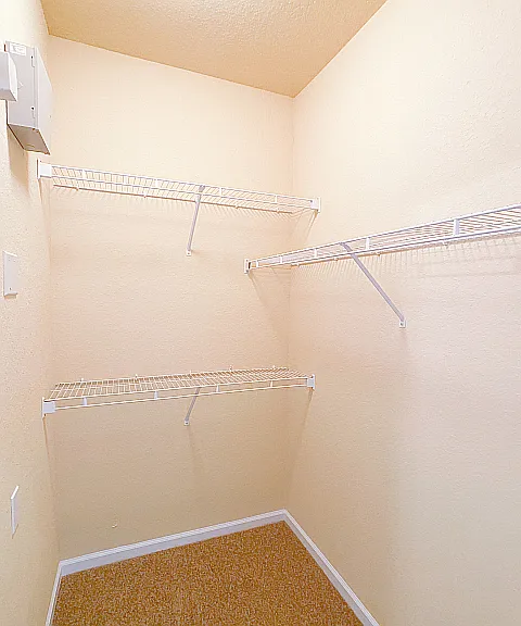 Walk in Closet Walk in Closet