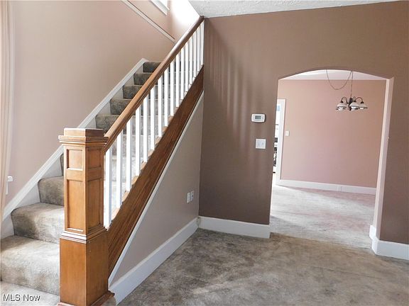 3rd image of 1104 Grant Ave