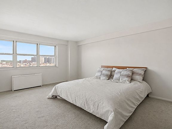 5th image of 66-36 Yellowstone Blvd APT 14B