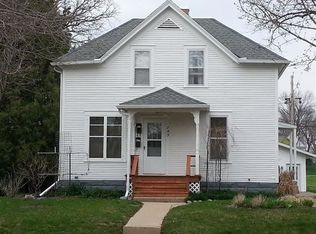 743 3rd St, Baraboo, WI 53913