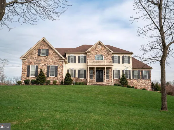 1036 Azlen Ln, Chalfont, PA 18914