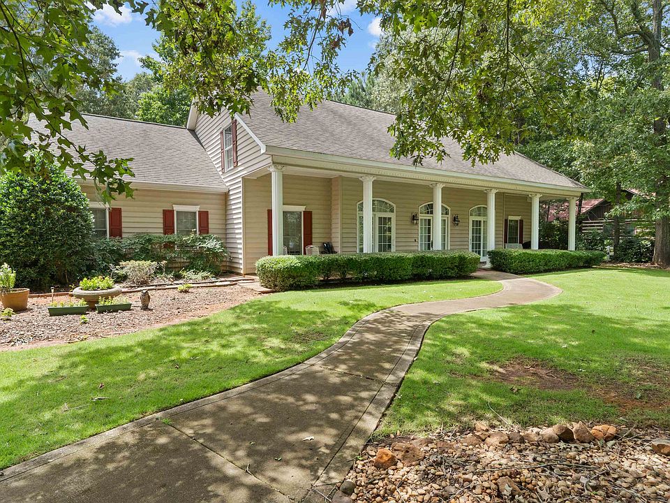 1st image of 117 Hoot Owl Ln