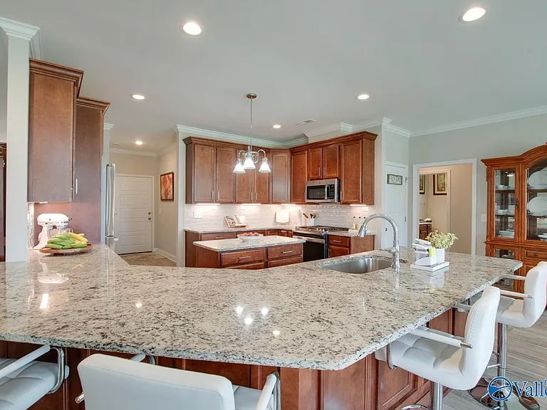 7619 Flint Crossing Cir — Photo 10
