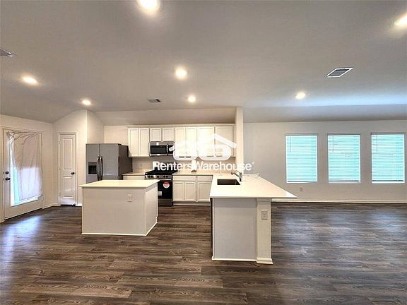 4th image of 2917 Aurora Greens Ln