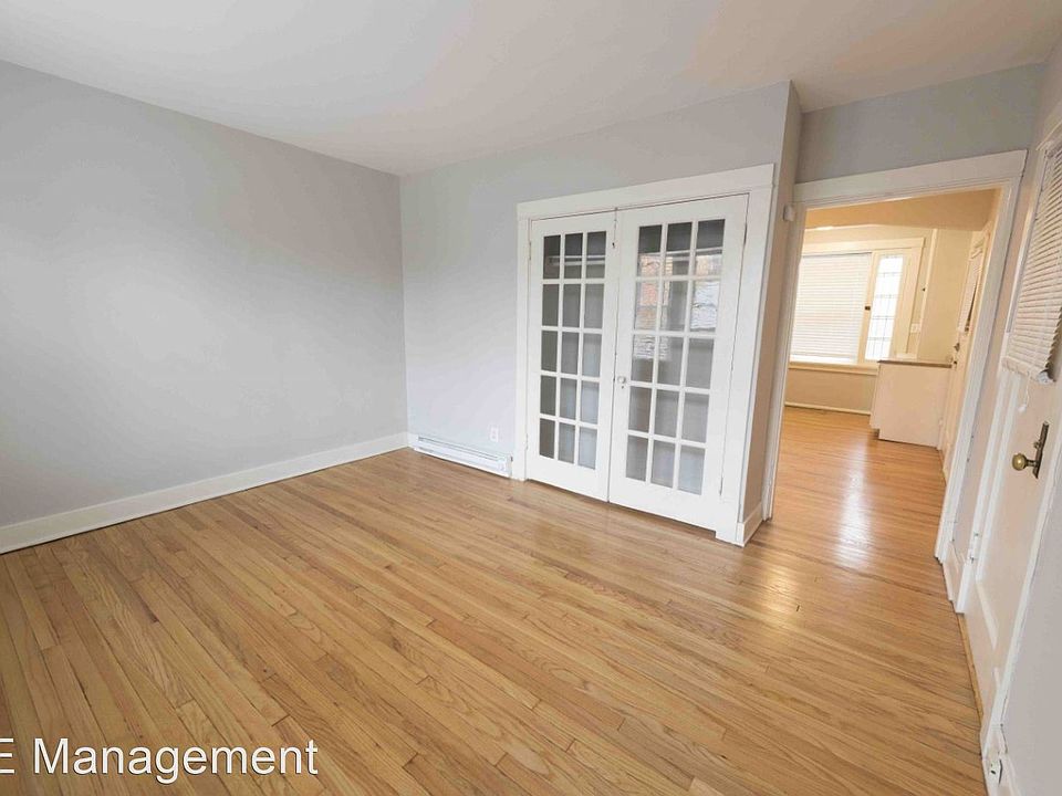 2nd image of 3538-3540 Hereford St #10628451