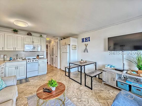 4th image of 40 Folly Field Rd APT B130