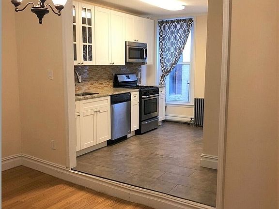 2nd image of 485 6th Ave APT 3L