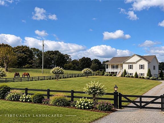 2nd image of 784 Lovebridge Rd NE