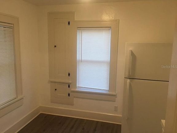 3rd image of 2255 4th Ave N