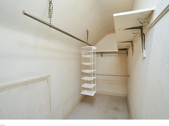 5th image of 2039 Lindbergh Ave