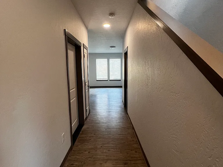 2727 E 35th Ave #C1 — Photo 24