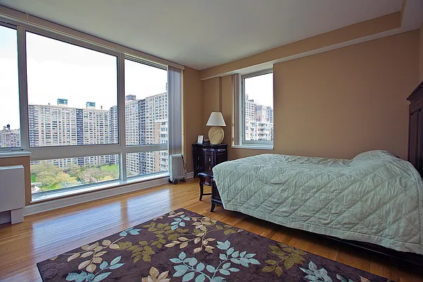 Rented by Keller Williams NYC | media 2
