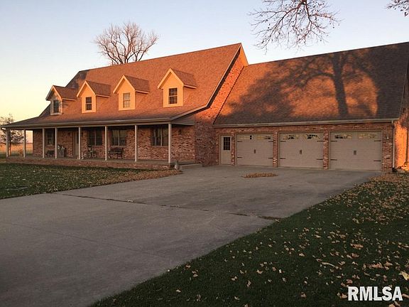2nd image of 1628 County Road 1200 E