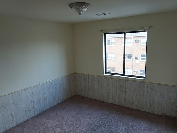 3rd image of 39-51 Chittenden Ave #43