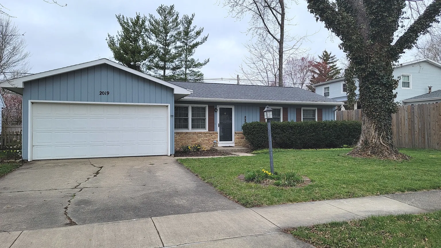 2019 Rebecca Dr photo 1