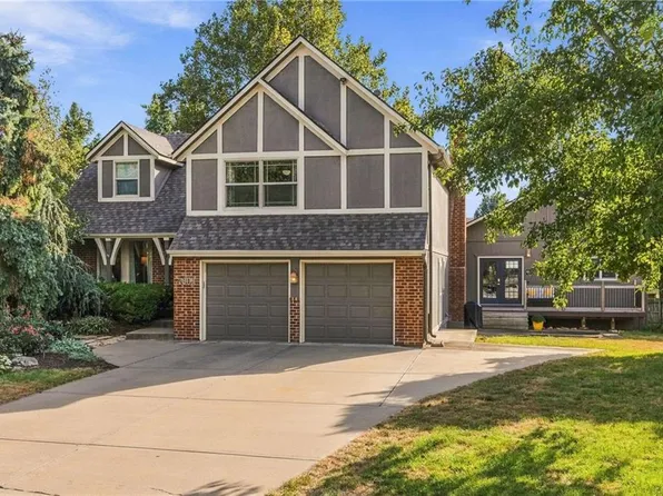 2209 S Scarborough St, Olathe, KS 66062