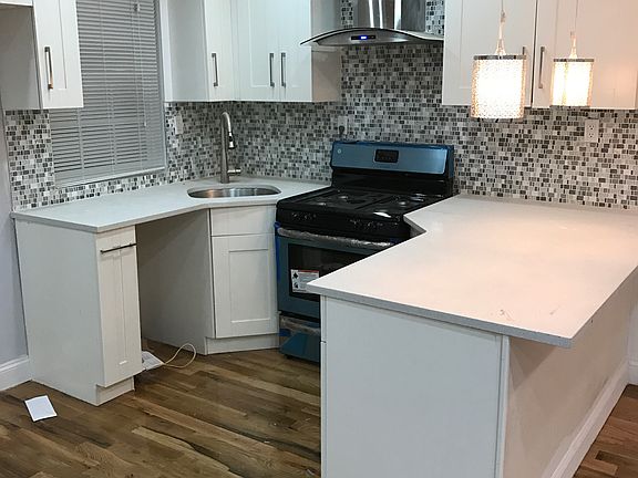 2nd image of 137AVE 157th St