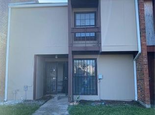 1305 Chimney Wood Ln, New Orleans, LA 70126