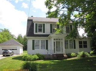 747 Riverside Dr, Augusta, ME 04330