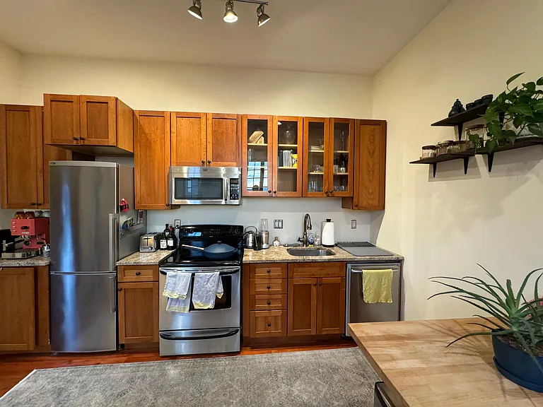 823 Randolph St NW #2 — Photo 2
