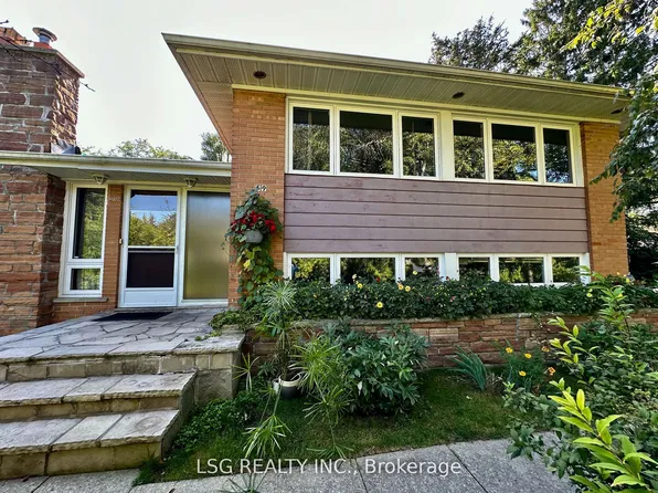 59 Ravenscroft Cir, Toronto, ON M2K 1X1