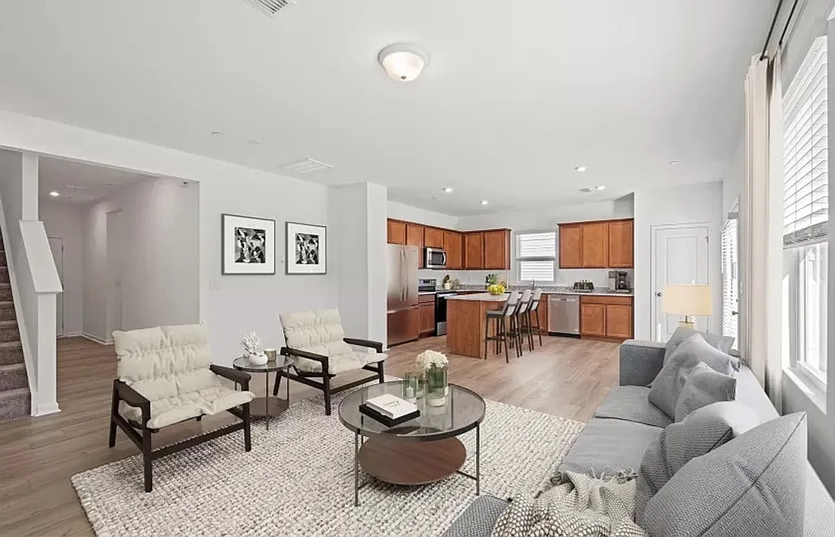 Building Photo - 2943 Langhorne Ave SW #57