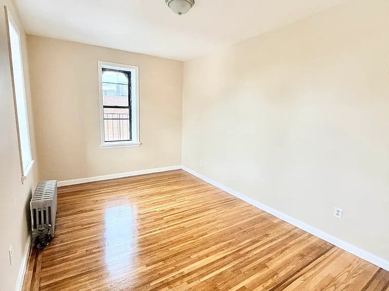 40-04 Bowne St #6B1 — Photo 14