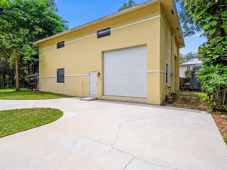 92 Squire Dr — Photo 9