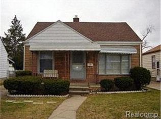 18992 Woodside St, Harper Woods, MI 48225