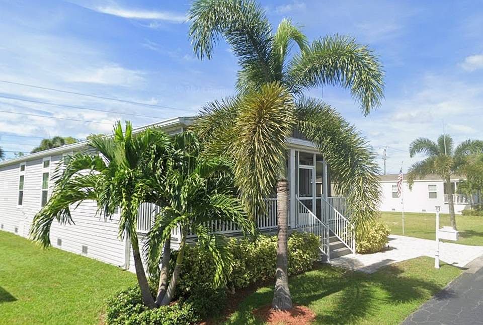 1st image of 33 Appletree Ln
