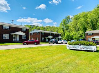 622 Cross Lanes Dr #13A, Nitro, WV 25143