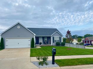2427 Chesire Dr, South Bend, IN 46614
